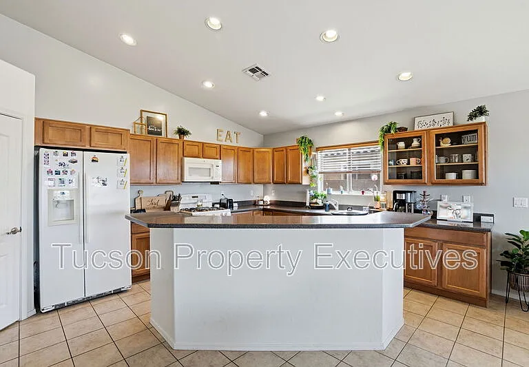 11655 W Stone Hearth St — Photo 12