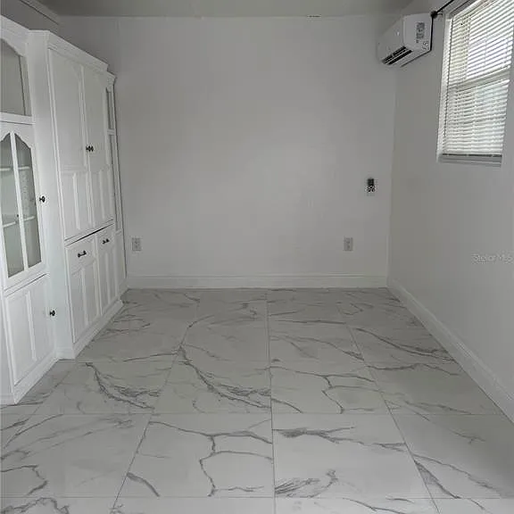 4514 W Fern St — Photo 8