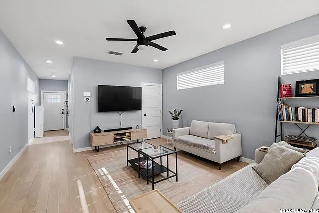 2107 Schley Ave — Photo 5