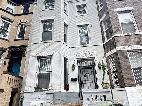 5th image of 18 Rhode Island Ave NW