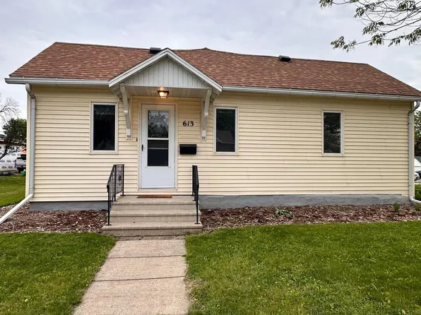 613 S Section Ave, Spring Valley, MN 55975