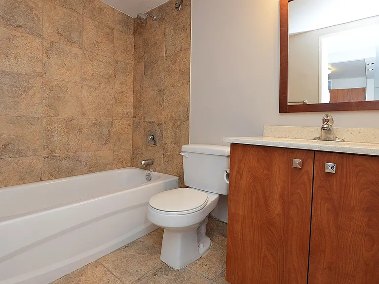 230 Oak St — Photo 31