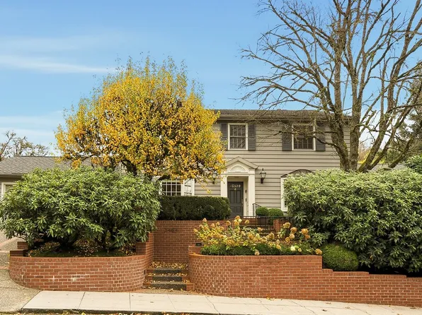 3484 SW Brentwood Dr, Portland, OR 97201