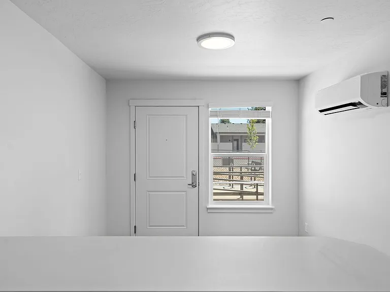 McKenzie Meadows Apartments — Photo 18