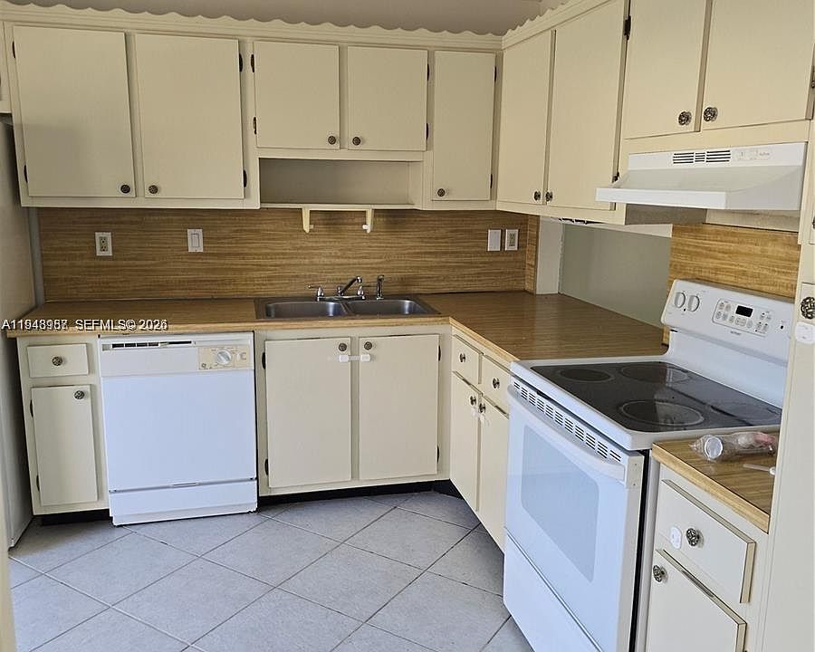 1st image of 2908 NW 67th Ct