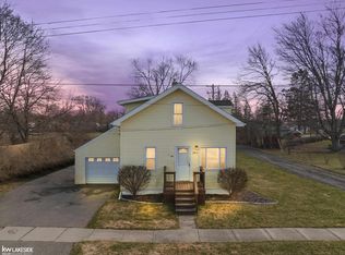 302 E Lexington St, Davison, MI 48423