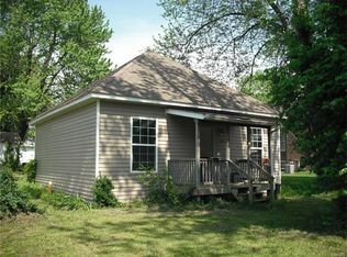 106 S Broadwater St, New Florence, MO 63363