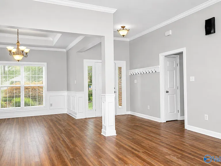 103 Tudor Pl — Photo 5