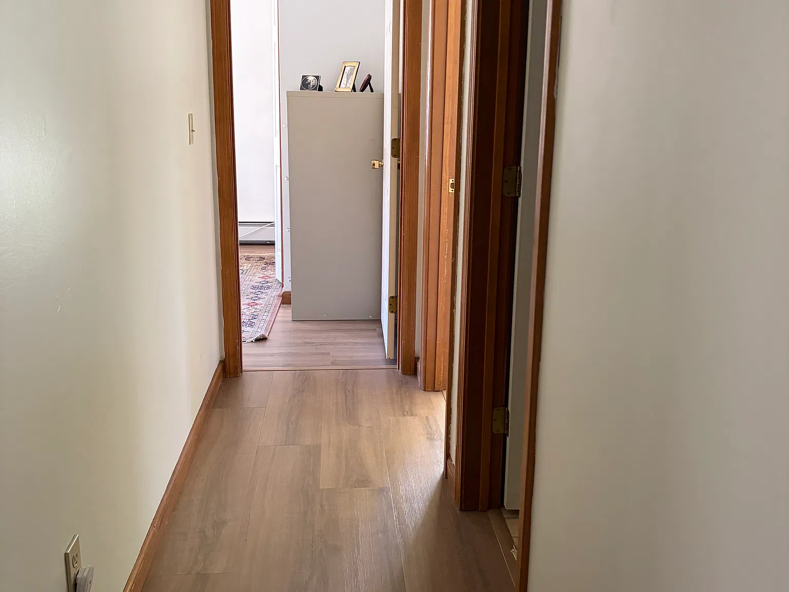 4 bed, 2.5 bath, 2400 sqft, $4,300 — Photo 3