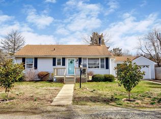 720 N Shore Rd, Absecon, NJ 08201