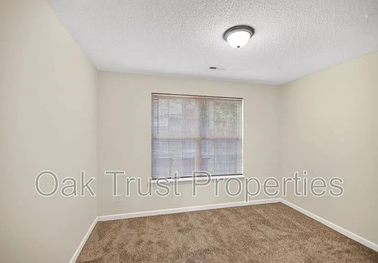 7939 Vermont Rd — Photo 24