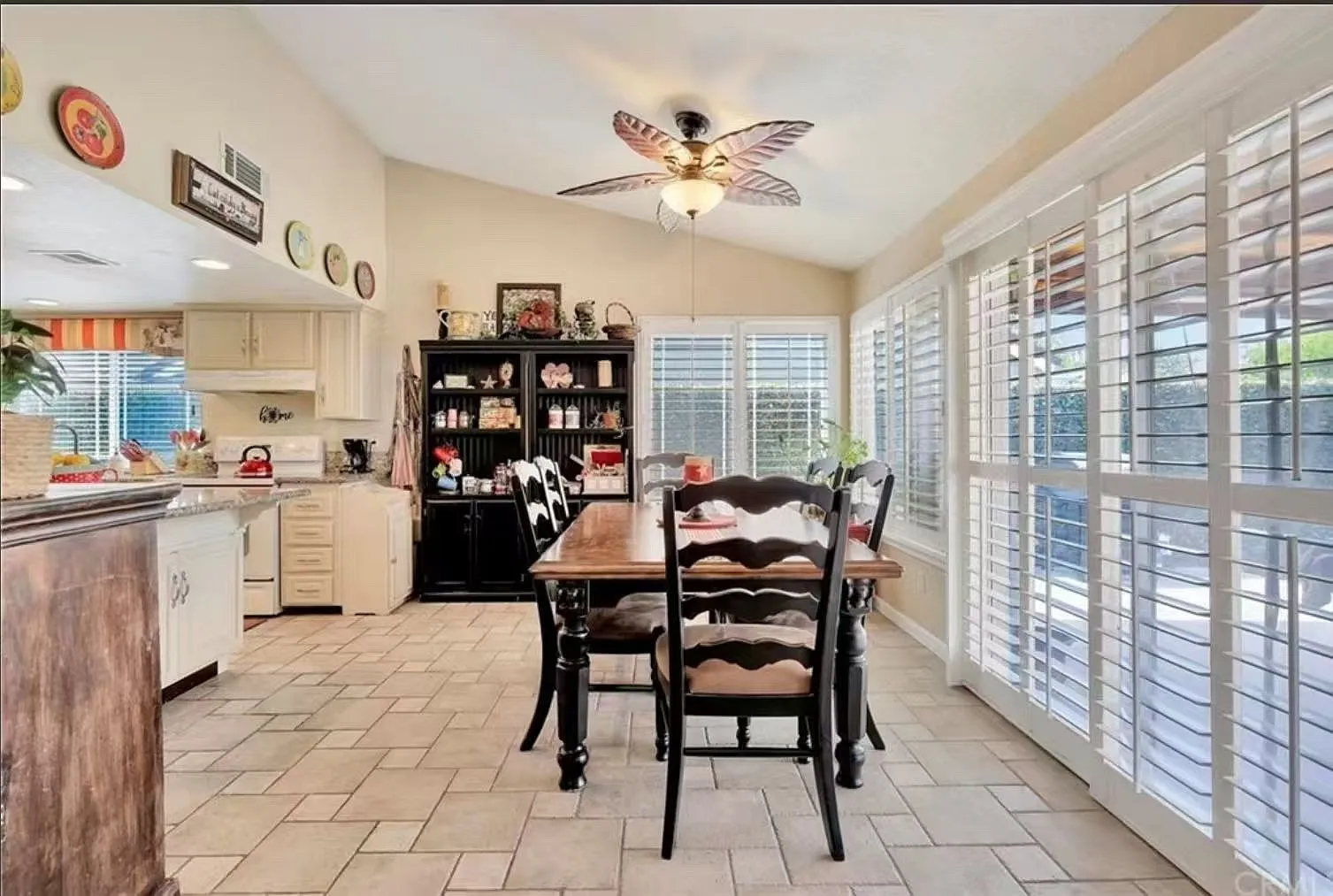 14732 Bluebell Dr — Photo 3