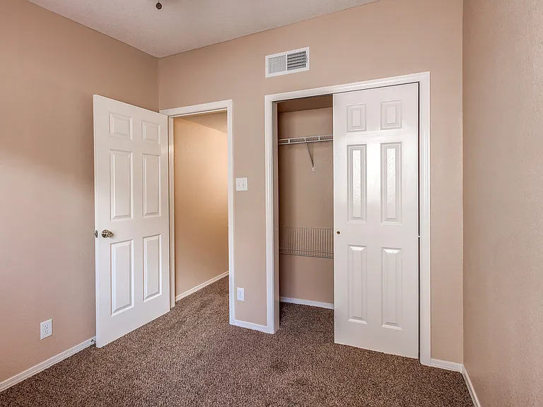 14252 Spanish Point Dr — Photo 18