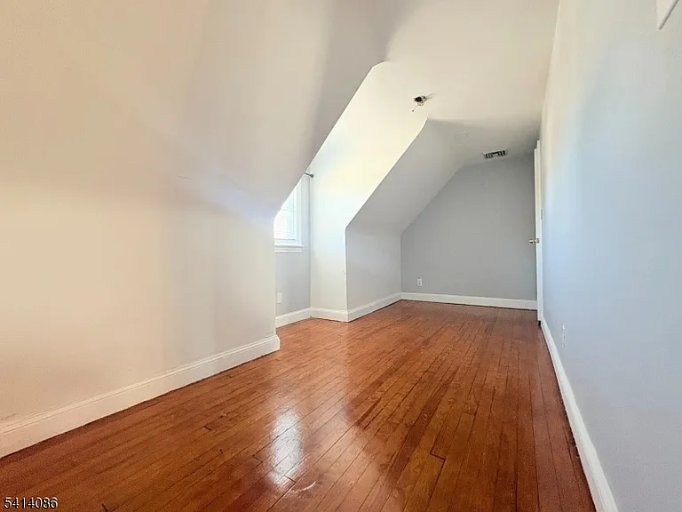 345 N 7th Ave — Photo 8