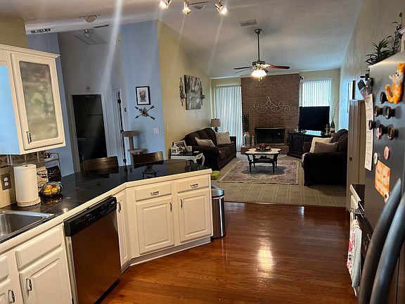 4th image of 5857 Countryside Dr