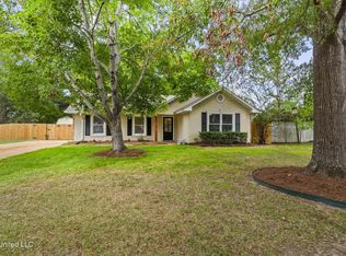 511 Olympic Dr, Flowood, MS 39232
