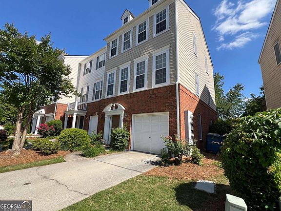 2nd image of 3914 Howell Park Rd