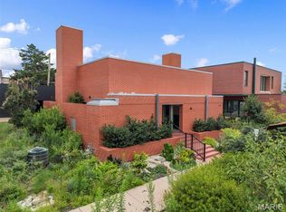 3830 Olive St, Saint Louis, MO 63108