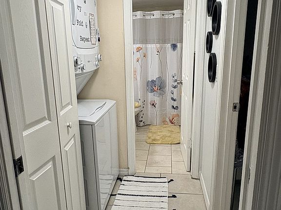 3rd image of 5560 Matanzas Dr Unit 5560