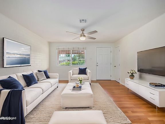 4th image of 3234 E FRIESS Drive