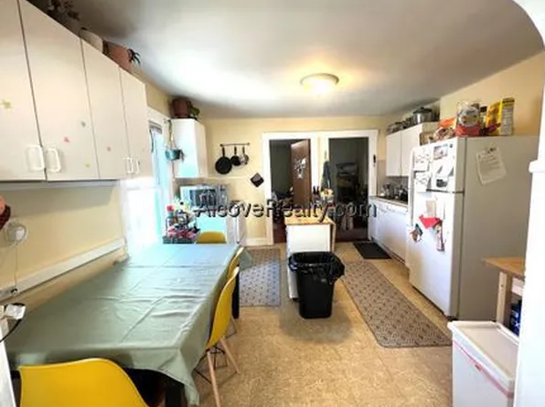 (undisclosed Address), Somerville, MA 02144