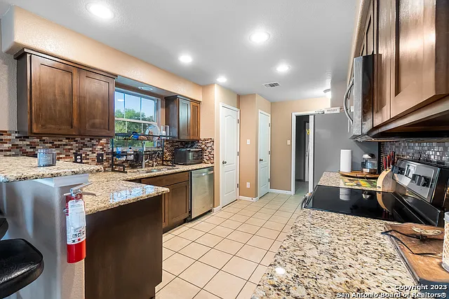90 Nine Patch Dr — Photo 13