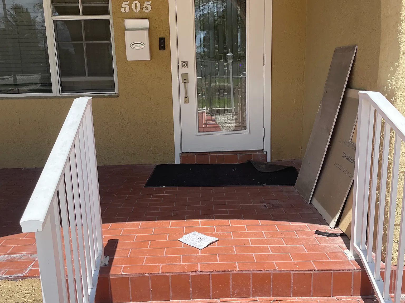 4 bed, 1570 sqft, $3,200 — Photo 2
