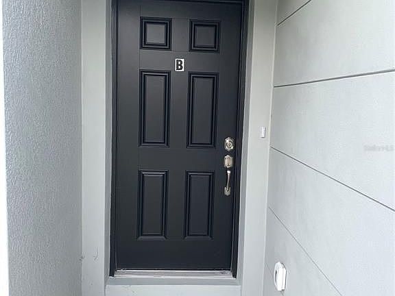 2nd image of 528 Kilimanjaro Dr #B