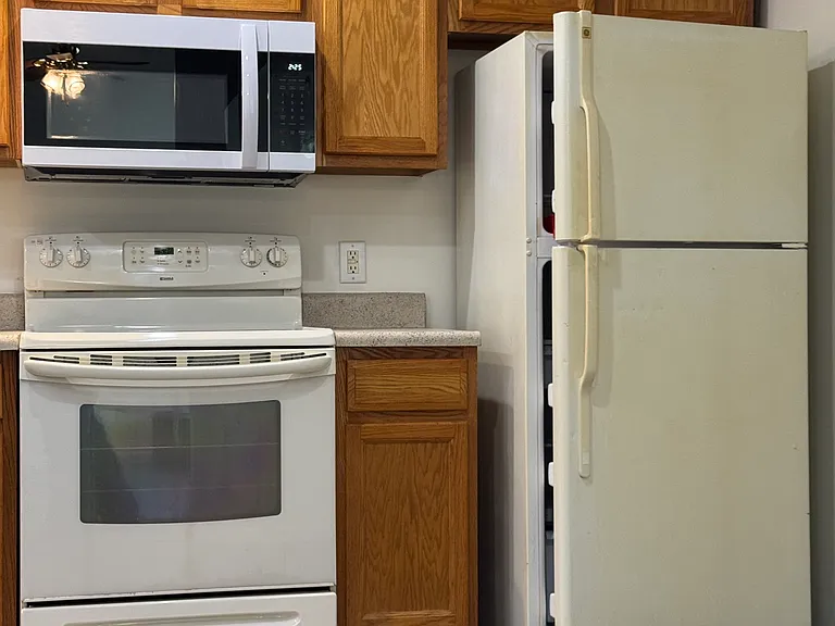 730 Elm St #730 — Photo 10