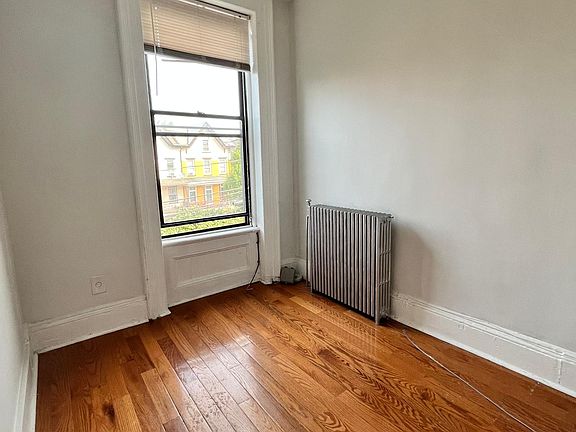 5th image of 360 Pacific Ave APT 2