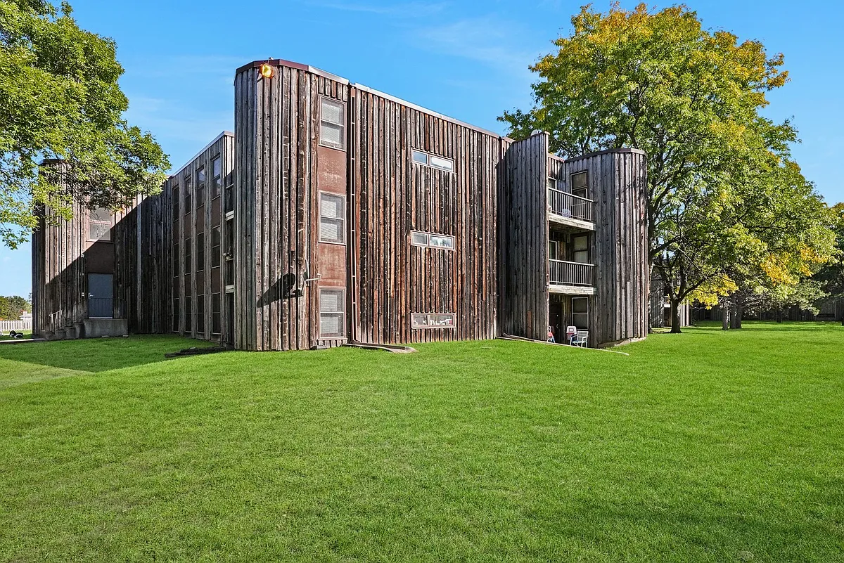Building Photo - Lynwood Pointe