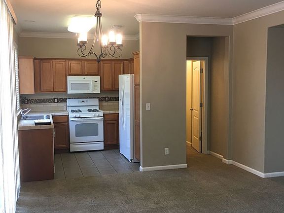 2nd image of 2113 Vienna Way
