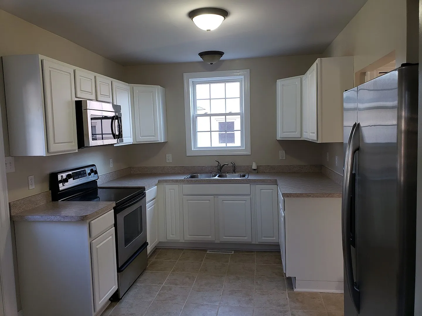 3-Bedroom Brick Home For Rent In Winchester, Va | Finished Attic And Basement Move In Special $10... — Photo 4
