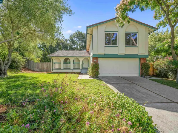 5935 Kipling Dr, Richmond, CA 94803