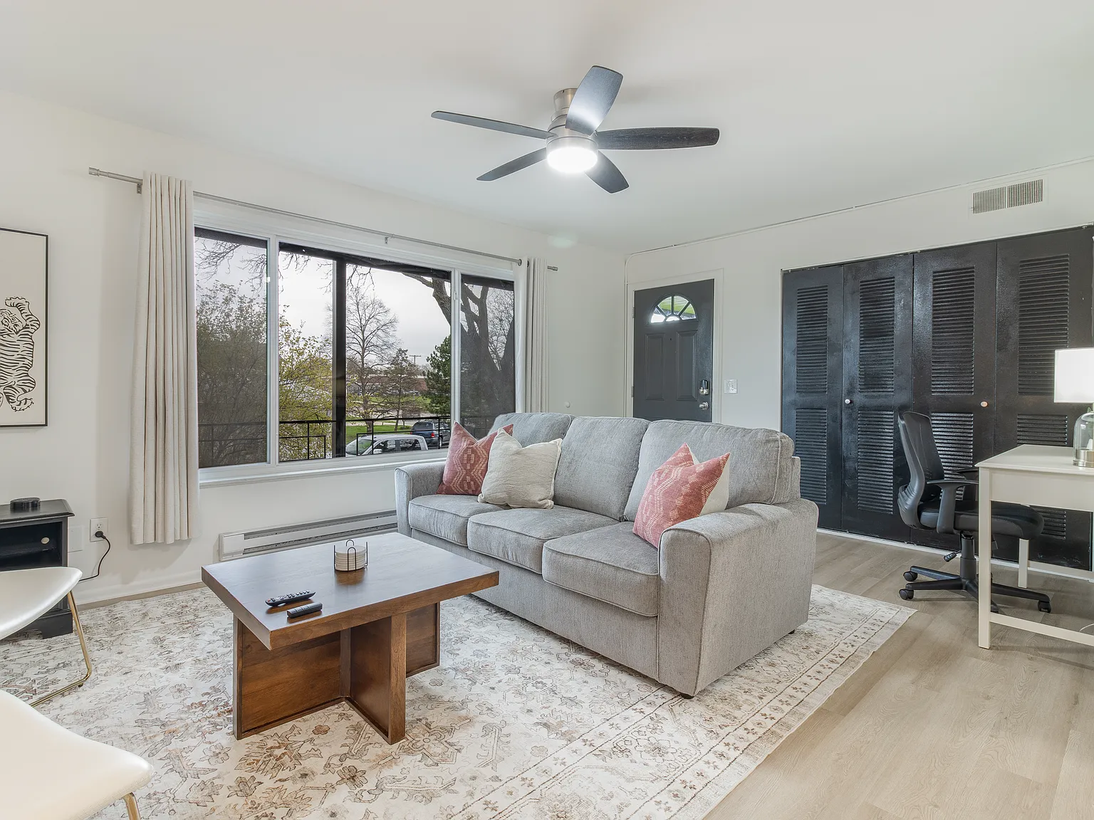 1 bed, 750 sqft, $3,500 — Photo 1