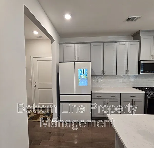 1221 Colgher St — Photo 22
