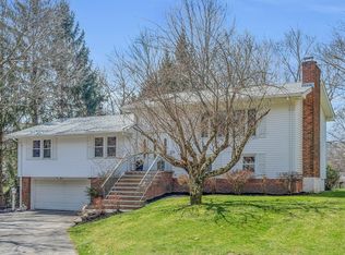 350 S Border Rd, Winchester, MA 01890