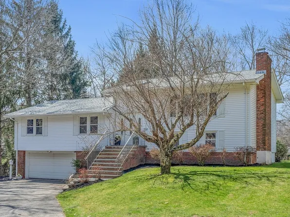 350 S Border Rd, Winchester, MA 01890