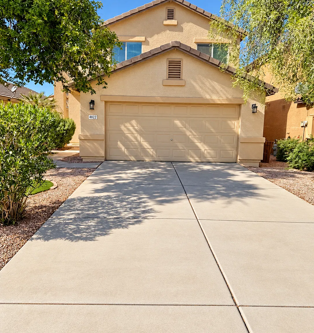 4 bed, 2434 sqft, $2,400 — Photo 1