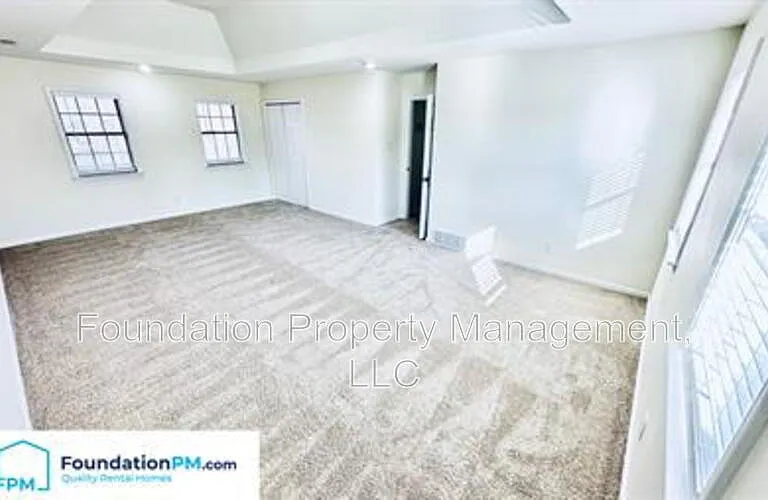 8712 Carrollwood Ln — Photo 15
