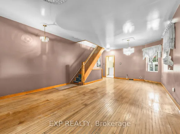 511 Carlaw Ave, Toronto, ON M4K 3J3