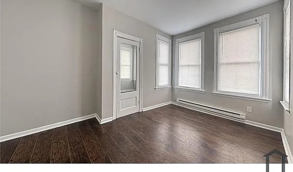 1915 W Erie Ave #C — Photo 6
