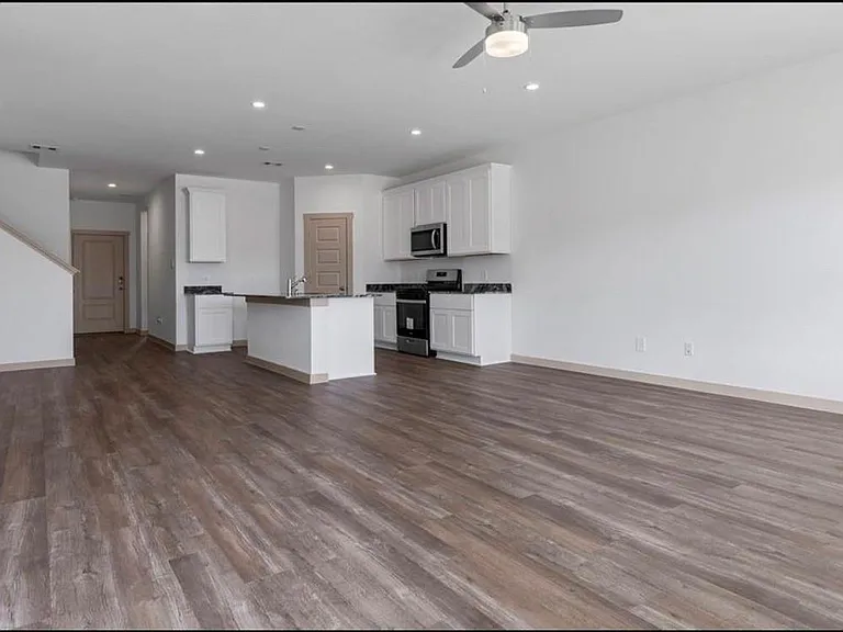 1039 Great Barracuda Ln — Photo 16