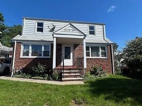 21 Stone Ave, Elmwood Park, NJ