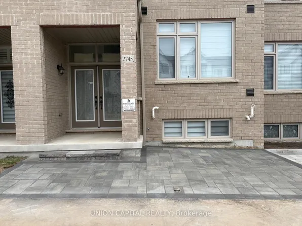 2745 Peter Matthews Dr, Pickering, ON L1X 0M3