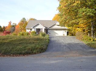 13590 S High Point Dr, Traverse City, MI 49684