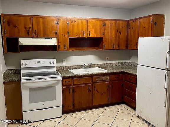 4th image of 6333 BADNUR Drive