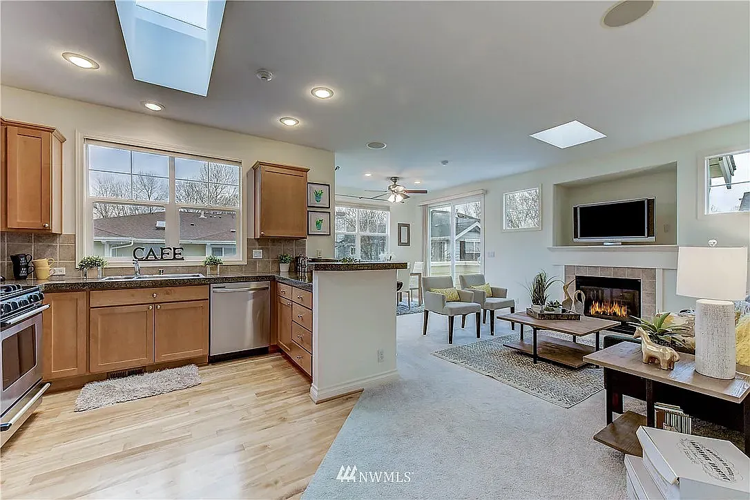 2 bed, 1145 sqft, $3,150 — Photo 3