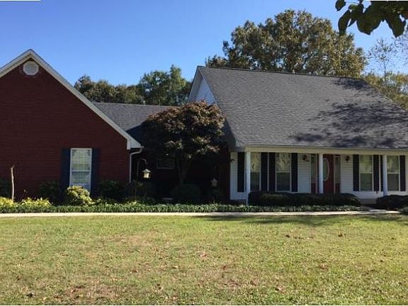 Beautiful view from the large front yard.