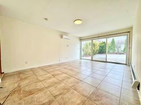 16 Brandis Ave, Staten Island, NY